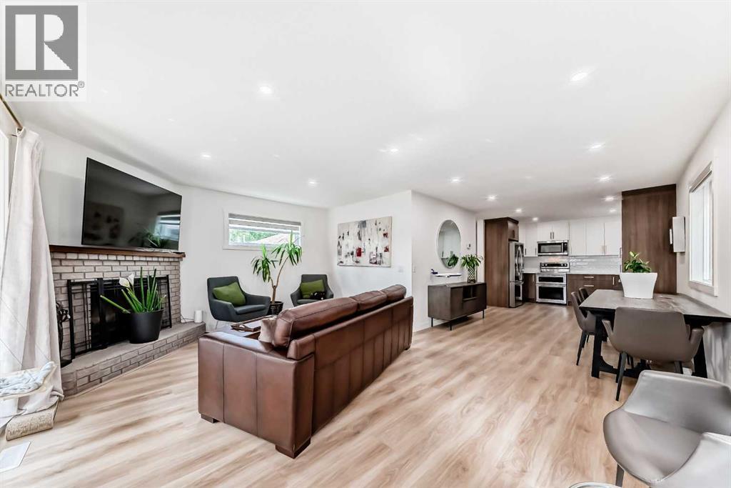 Photo 14 of 329 37 Street Sw, Calgary AB