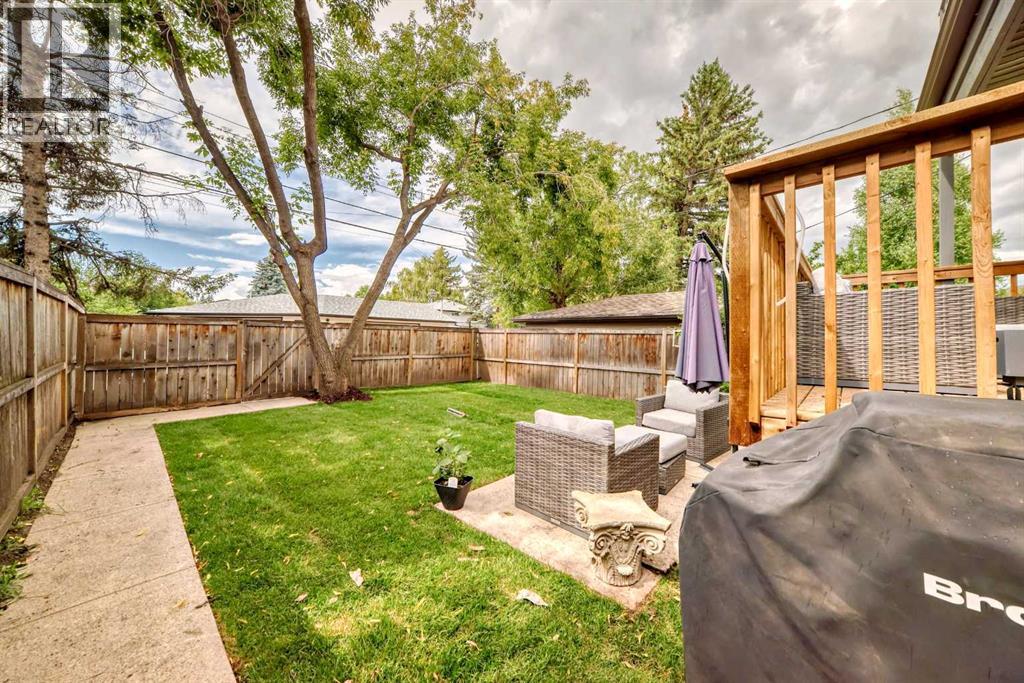 Photo 43 of 329 37 Street Sw, Calgary AB