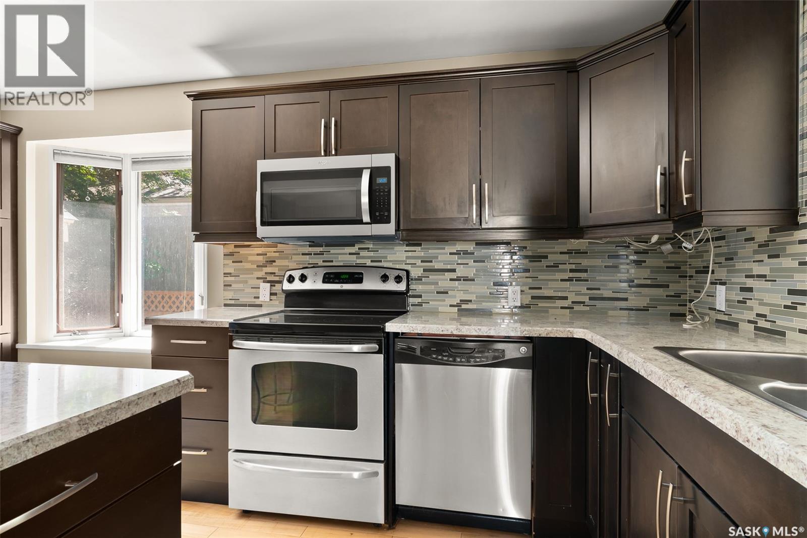 Photo 11 of 2930 Angus Street, Regina SK