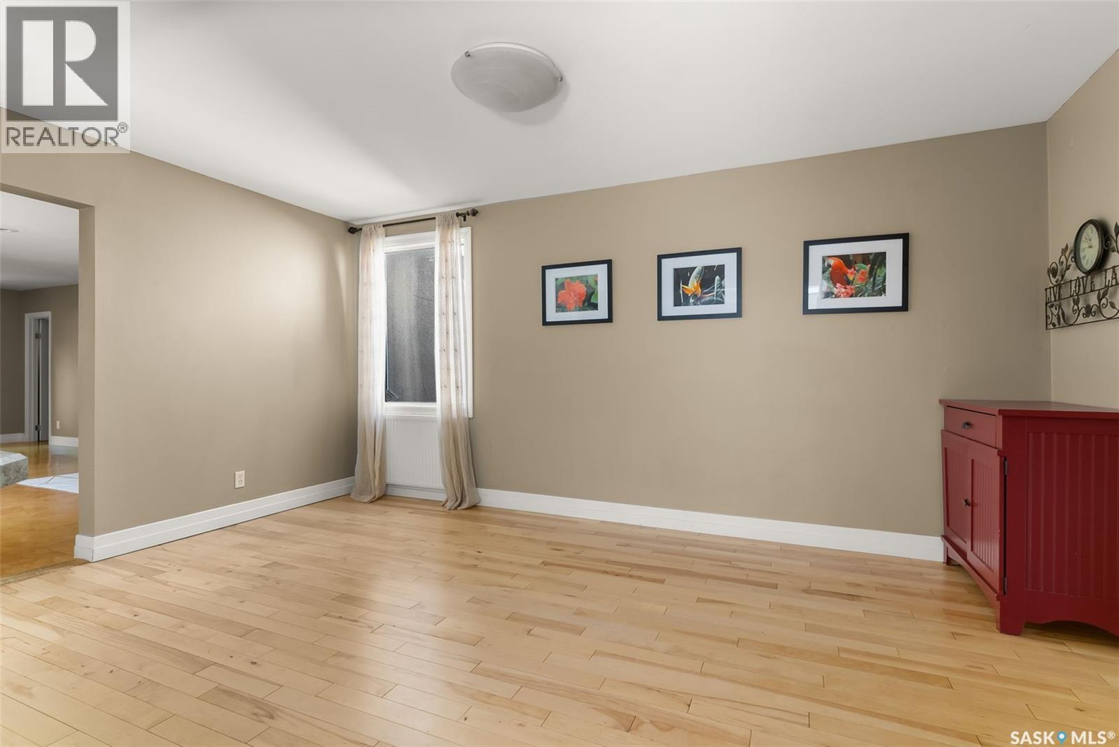 Photo 14 of 2930 Angus Street, Regina SK