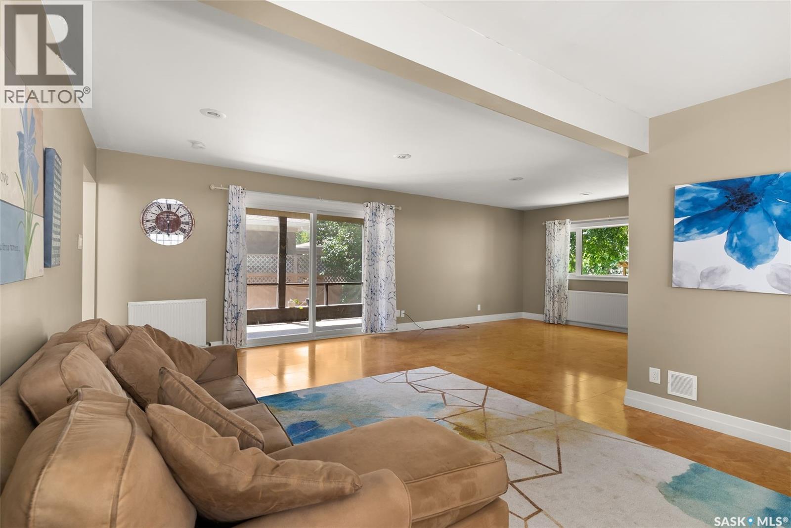 Photo 17 of 2930 Angus Street, Regina SK