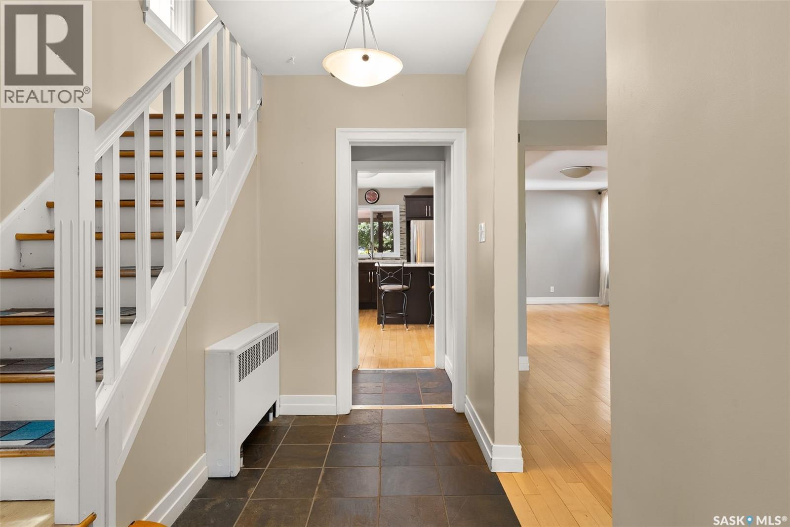Photo 5 of 2930 Angus Street, Regina SK