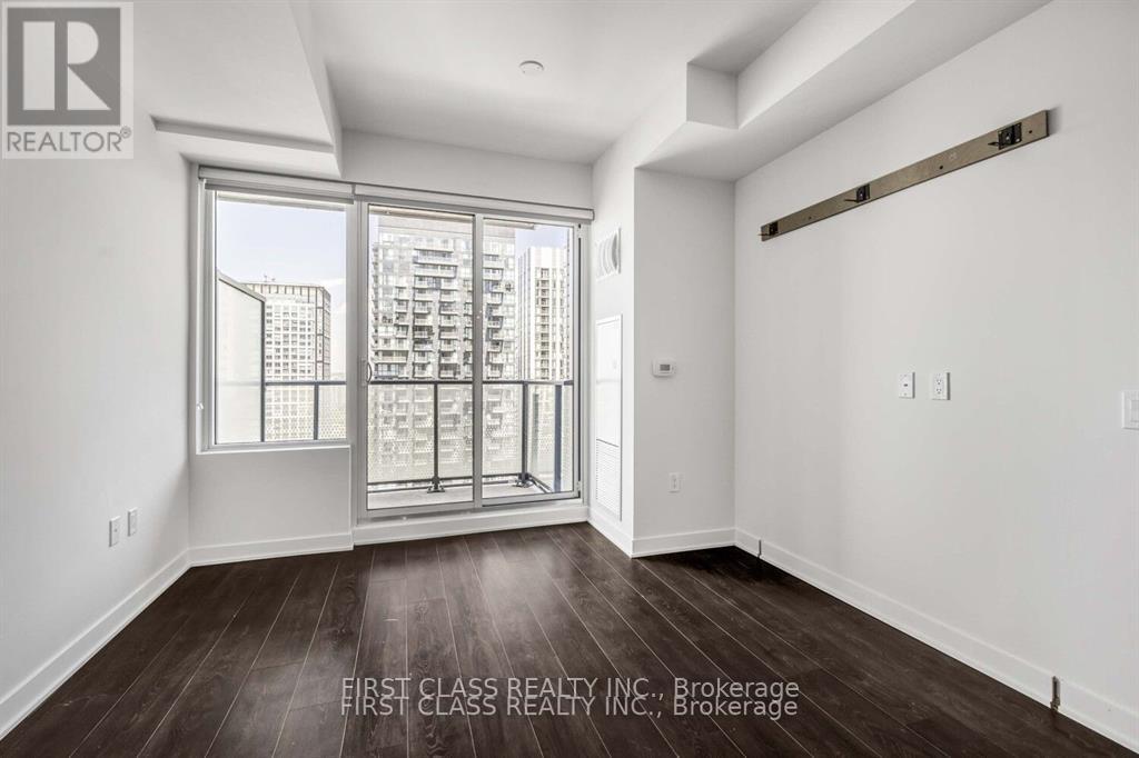 Photo 10 of 4510 115 Blue Jays Way, Toronto ON