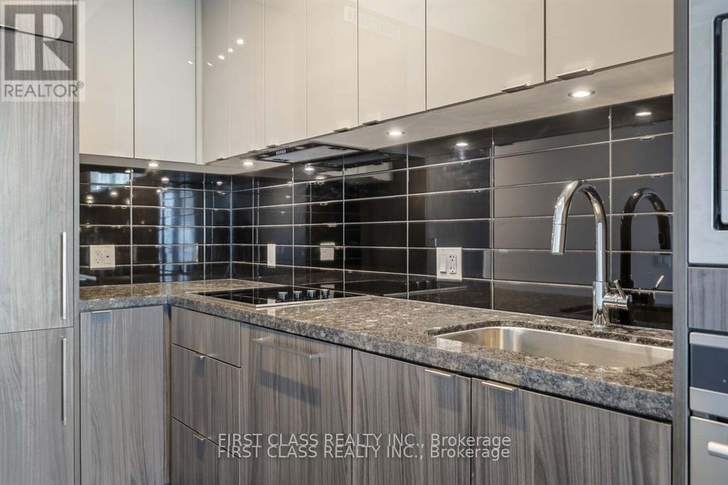 Photo 13 of 4510 115 Blue Jays Way, Toronto ON