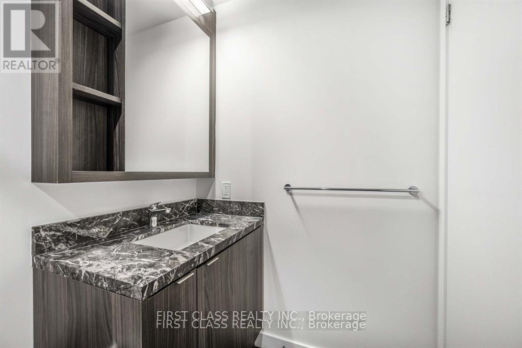 Photo 15 of 4510 115 Blue Jays Way, Toronto ON
