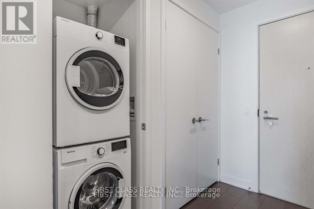 Photo 16 of 4510 115 Blue Jays Way, Toronto ON