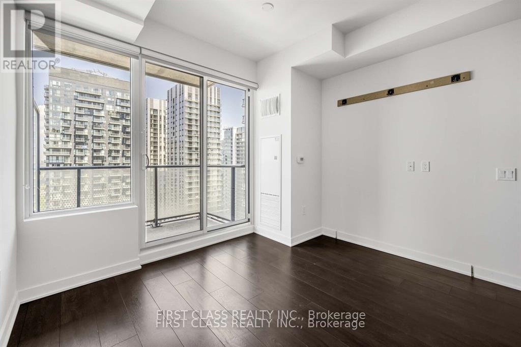 Photo 8 of 4510 115 Blue Jays Way, Toronto ON