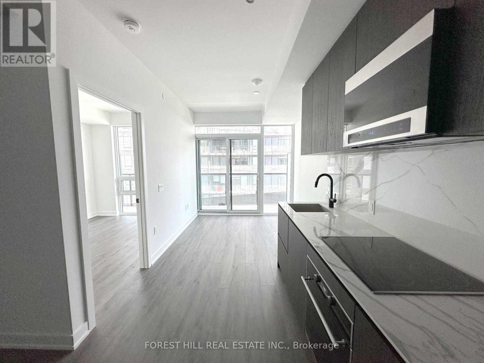 Photo 1 of 2408 127 Broadway Avenue, Toronto ON