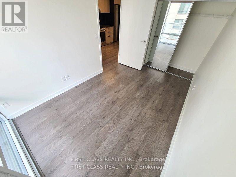 Photo 9 of 801 18 Maitland Terrace, Toronto ON
