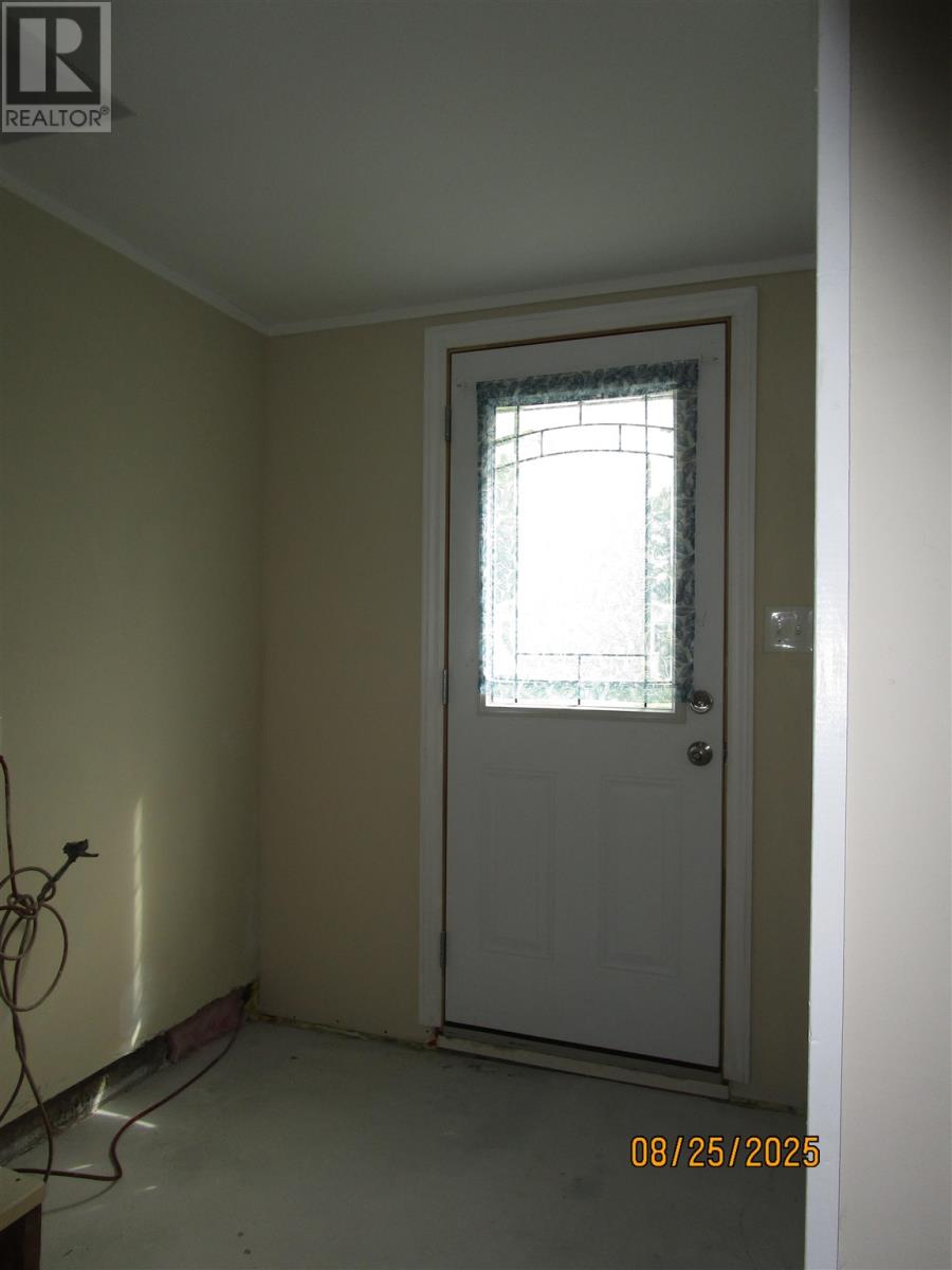 Photo 25 of 64 Curran Dr, Sault Ste Marie ON