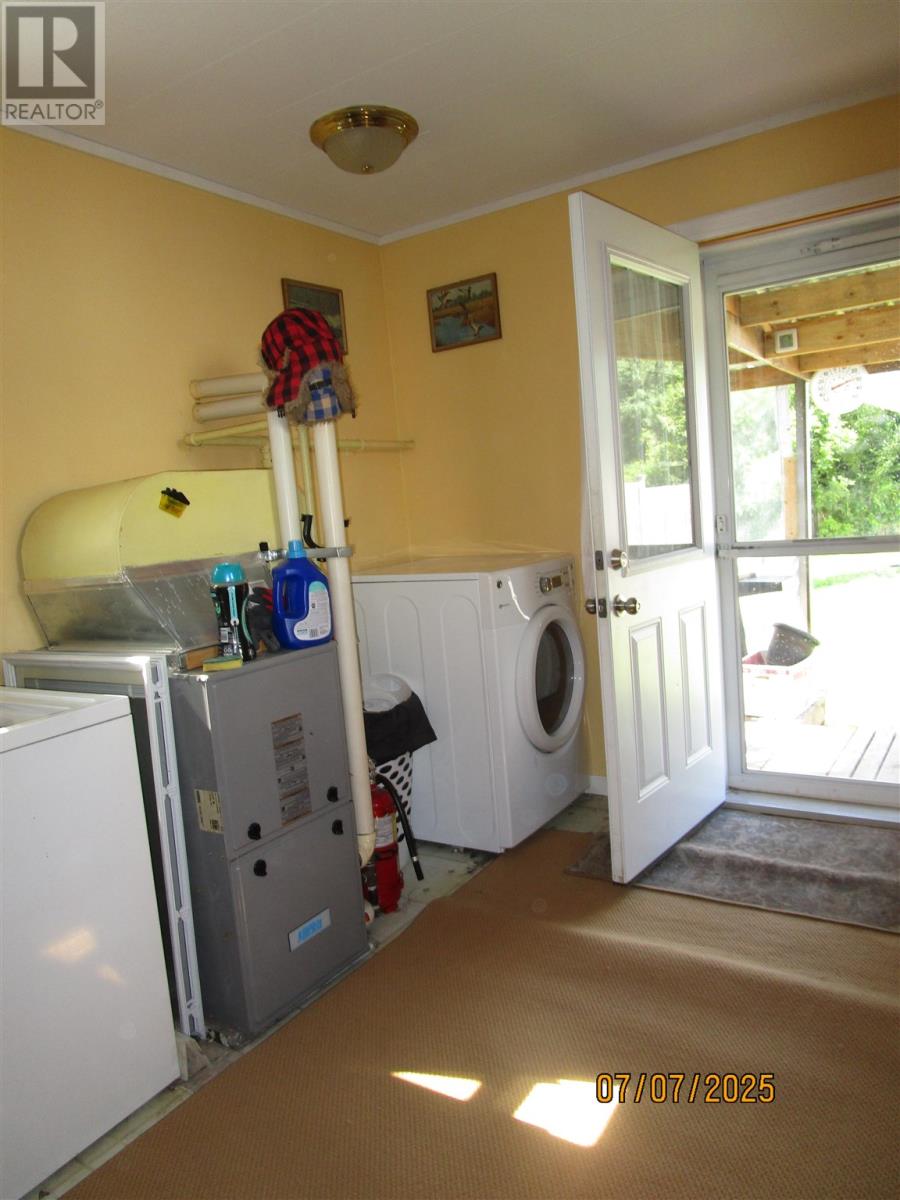 Photo 6 of 64 Curran Dr, Sault Ste Marie ON