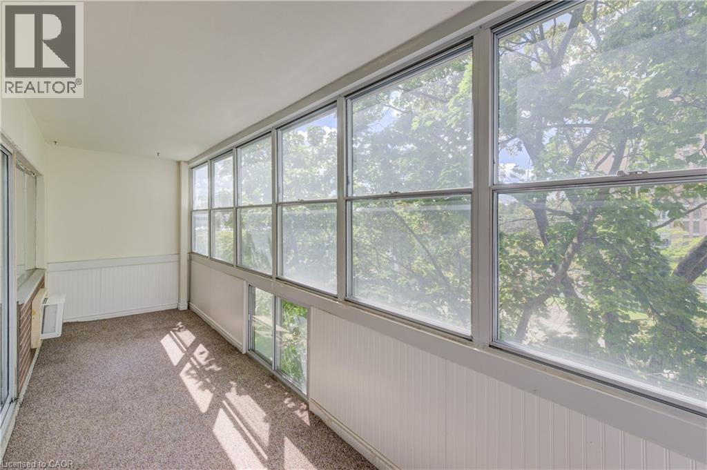 Photo 29 of 45 Westmount Road N Unit 407, Waterloo ON