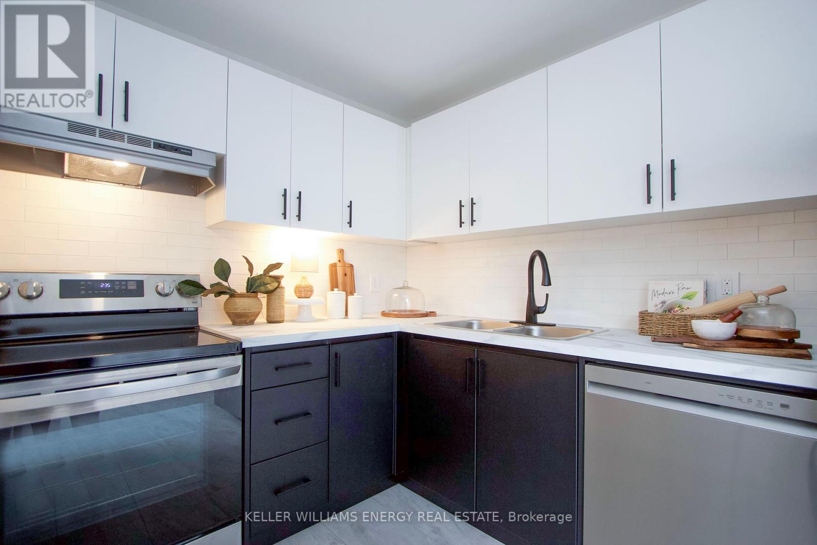 Photo 13 of 60 1133 Ritson Road N, Oshawa ON