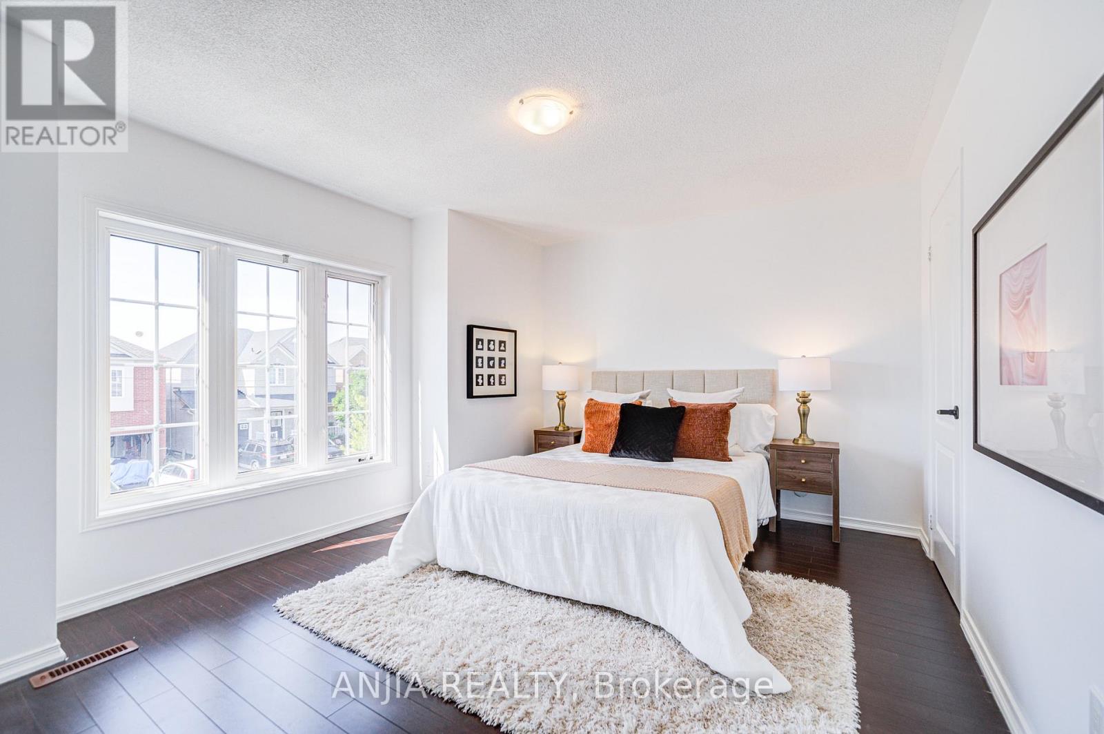 Photo 35 of 66 Alfred Paterson Drive, Markham ON