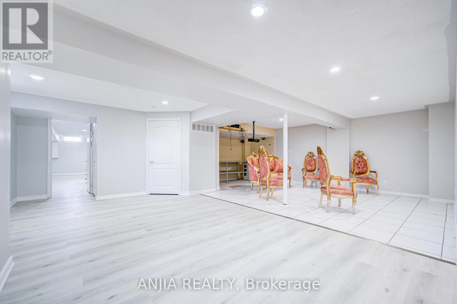 Photo 43 of 66 Alfred Paterson Drive, Markham ON
