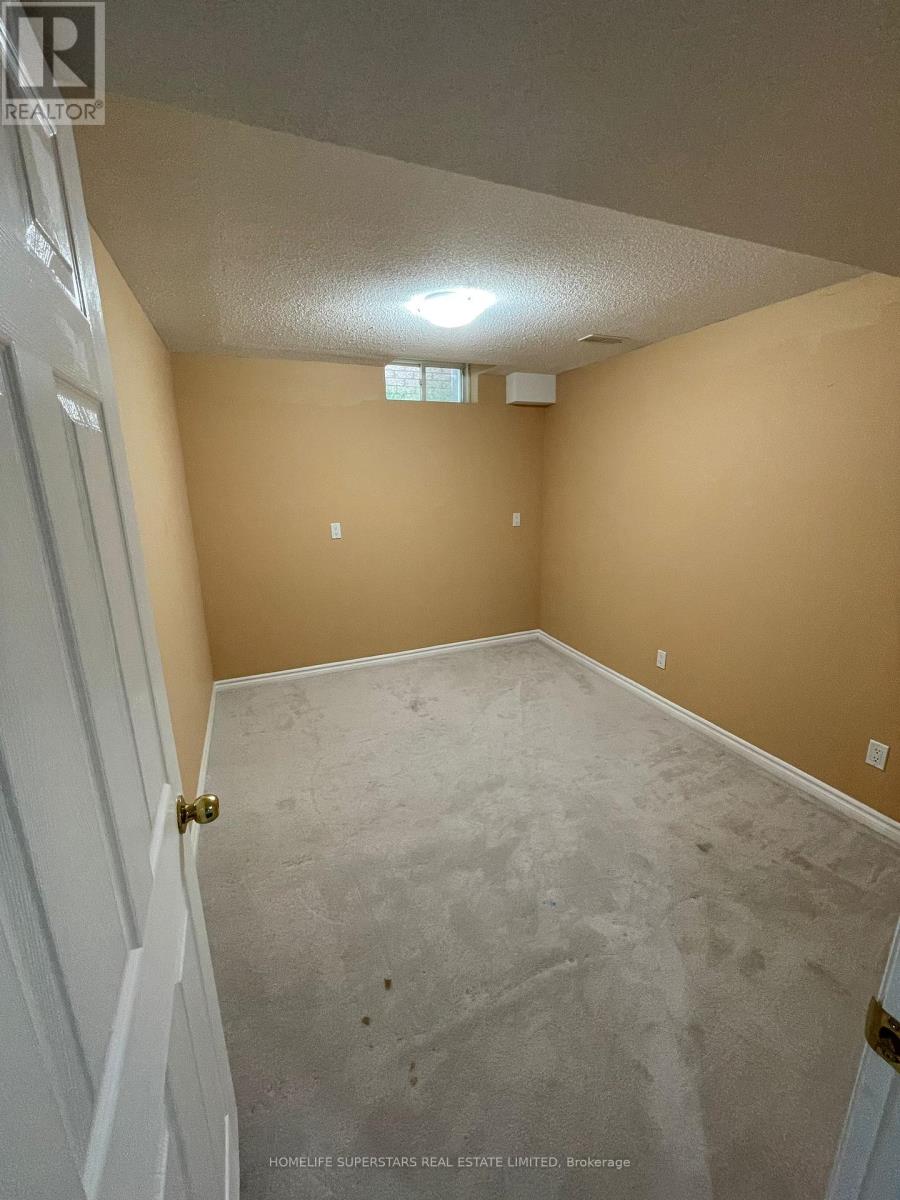 Photo 10 of Basement 11 Ferncliffe Crescent, Markham ON