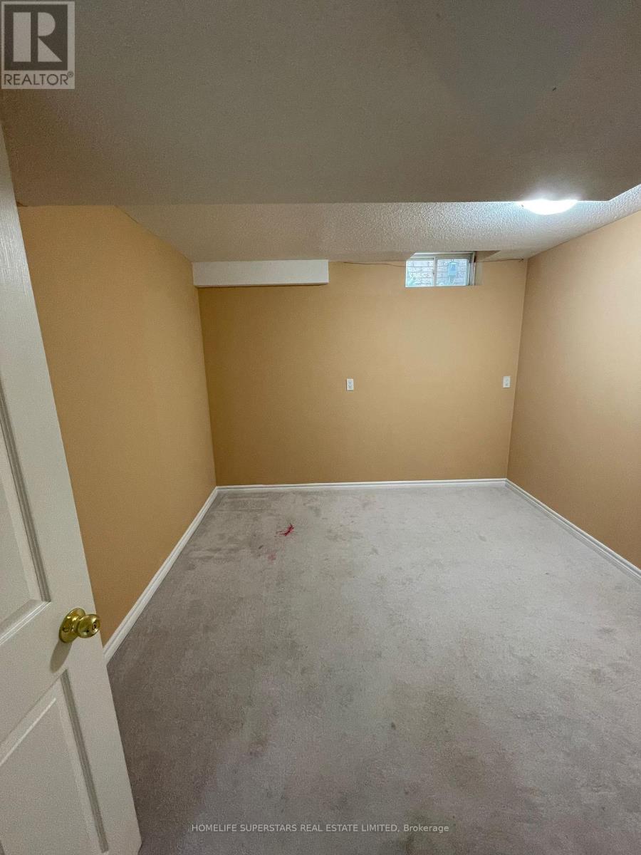 Photo 11 of Basement 11 Ferncliffe Crescent, Markham ON