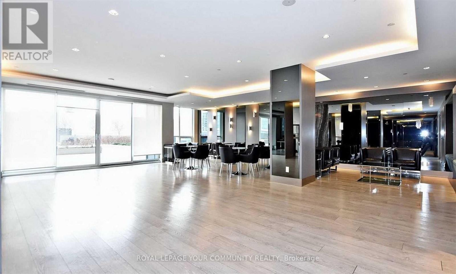 Photo 36 of 2426 7161 Yonge Street, Markham ON