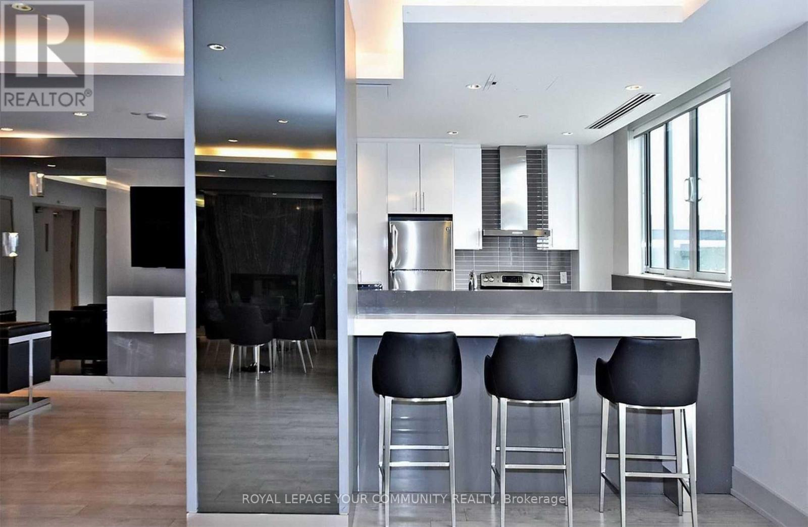 Photo 37 of 2426 7161 Yonge Street, Markham ON
