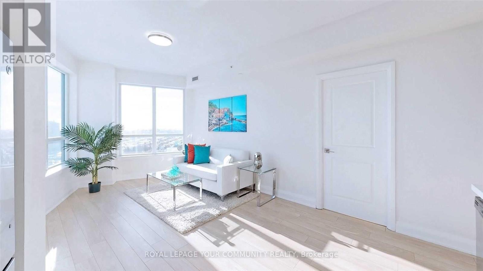 Photo 6 of 2426 7161 Yonge Street, Markham ON