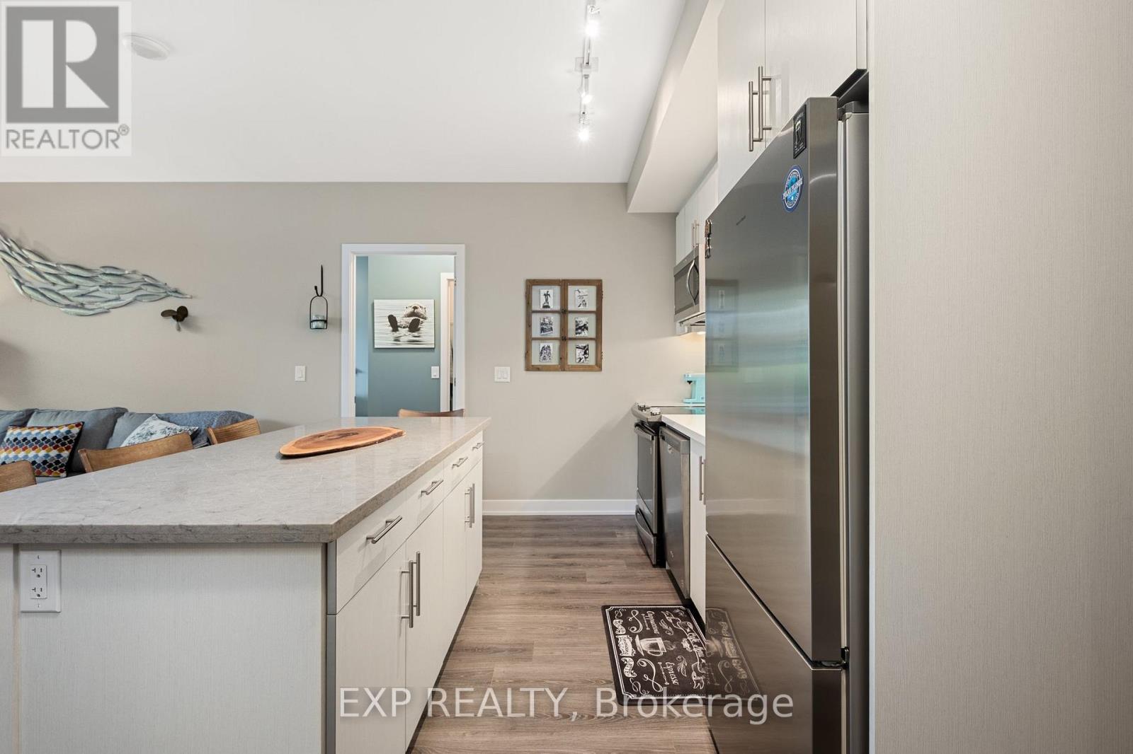 Photo 10 of B 107 271 Sea Ray Avenue, Innisfil ON