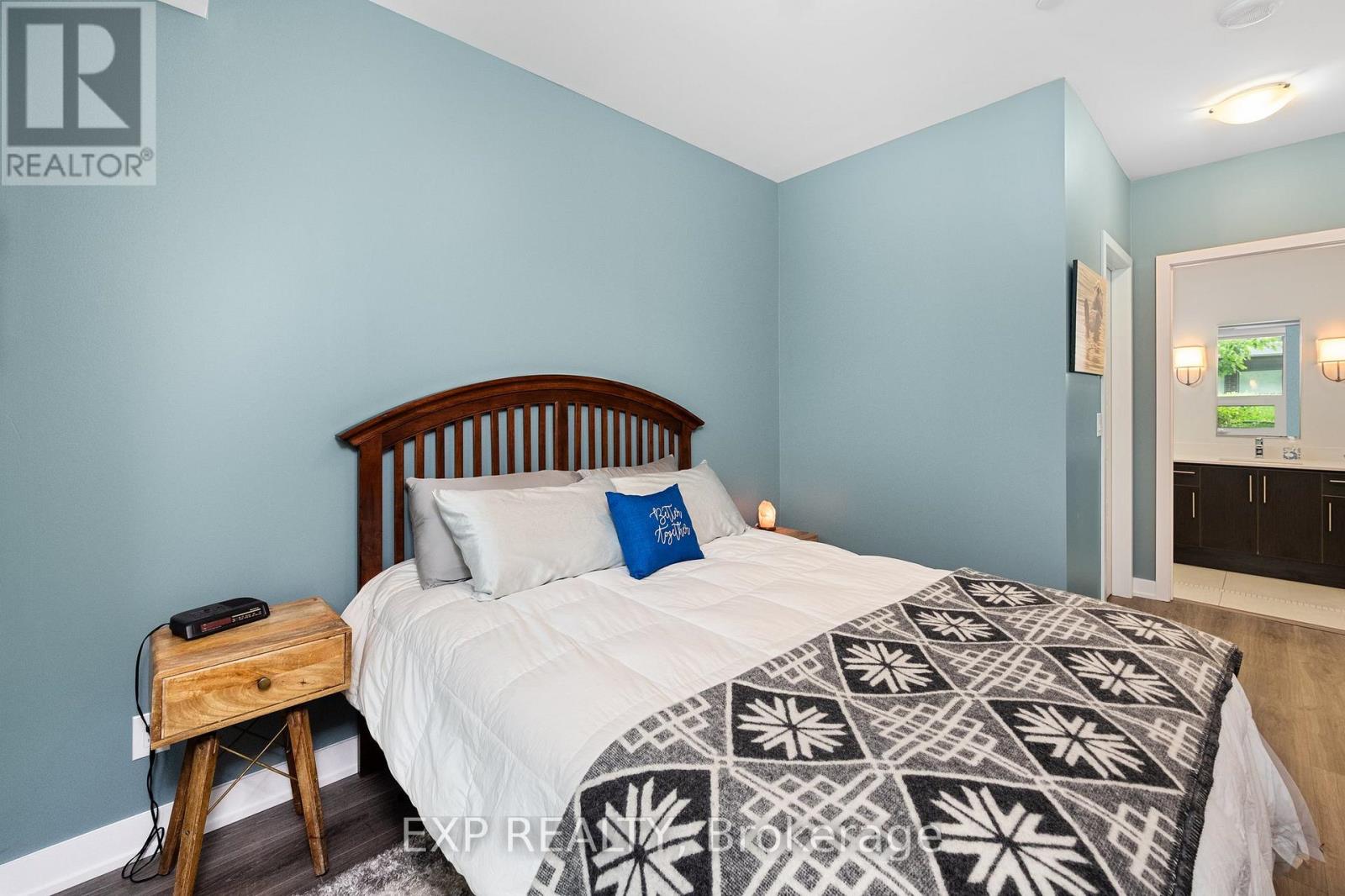 Photo 15 of B 107 271 Sea Ray Avenue, Innisfil ON