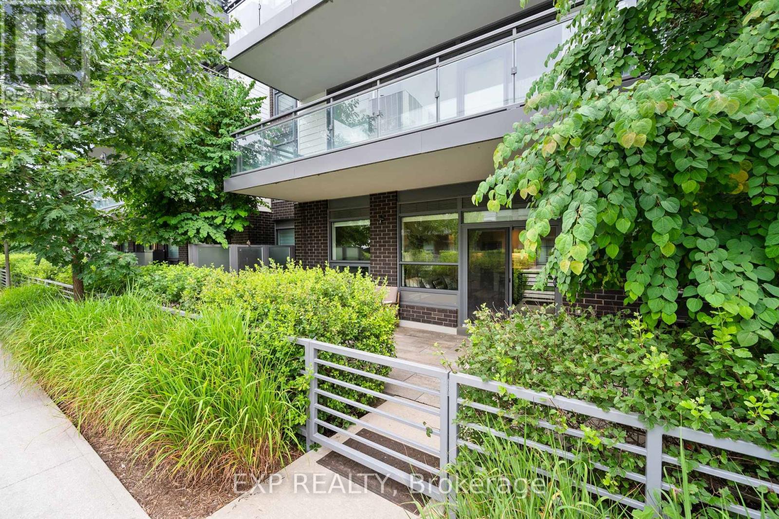 Photo 5 of B 107 271 Sea Ray Avenue, Innisfil ON