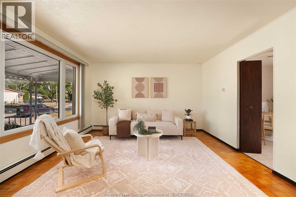 Photo 6 of 3117 Austen Drive, Windsor ON