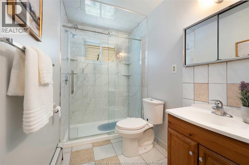 Photo 14 of 3117 Austen Drive, Windsor ON