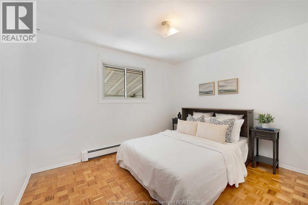Photo 11 of 3117 Austen Drive, Windsor ON