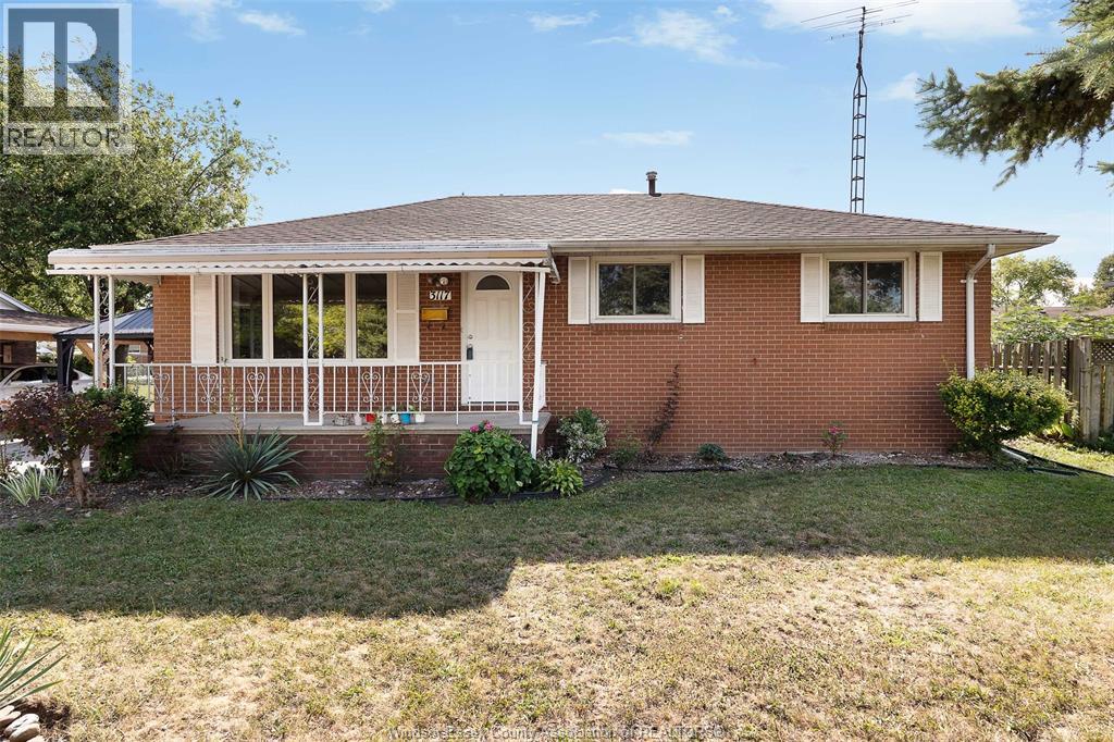Photo 2 of 3117 Austen Drive, Windsor ON