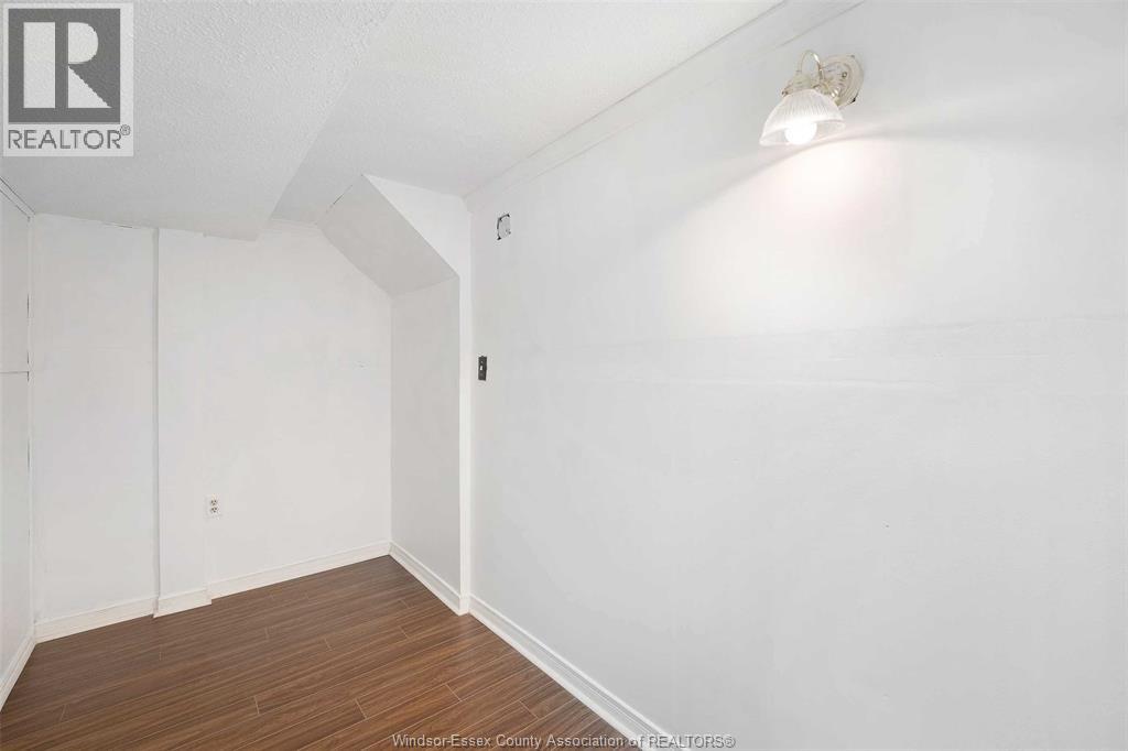 Photo 24 of 3117 Austen Drive, Windsor ON