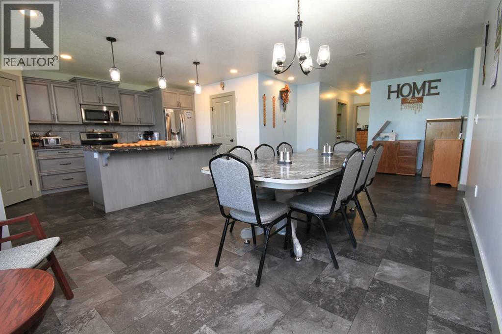 Photo 9 of 212 3 Street N, Grassy Lake AB
