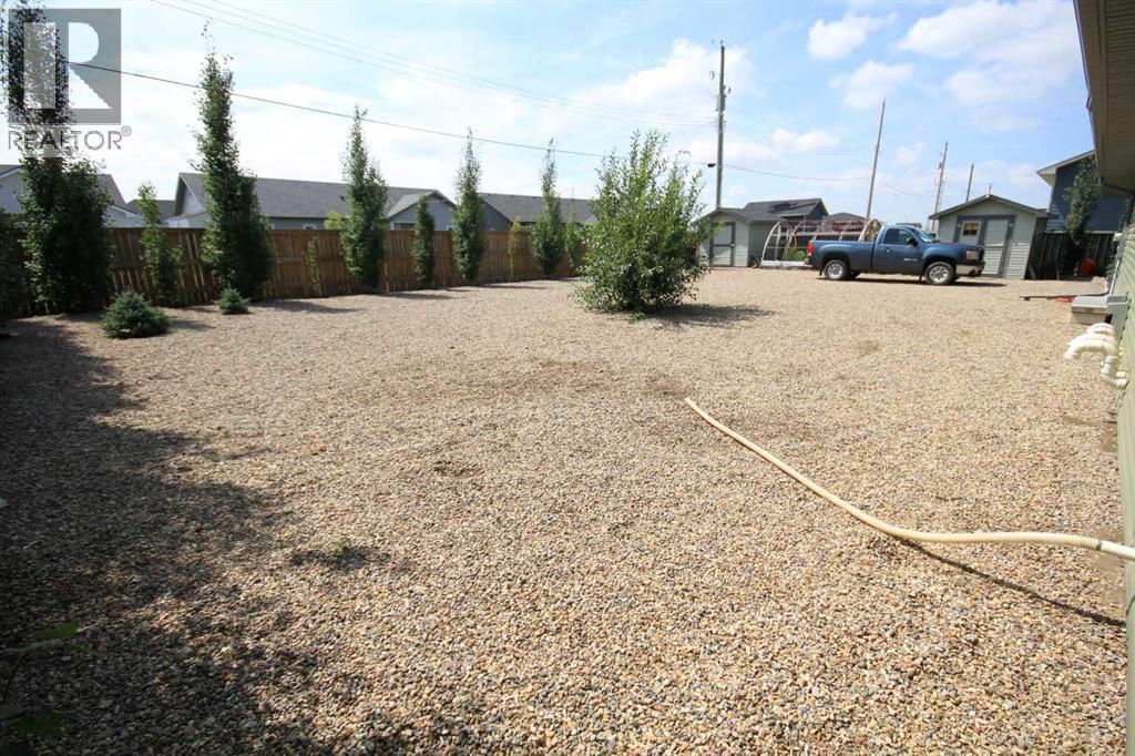 Photo 26 of 212 3 Street N, Grassy Lake AB