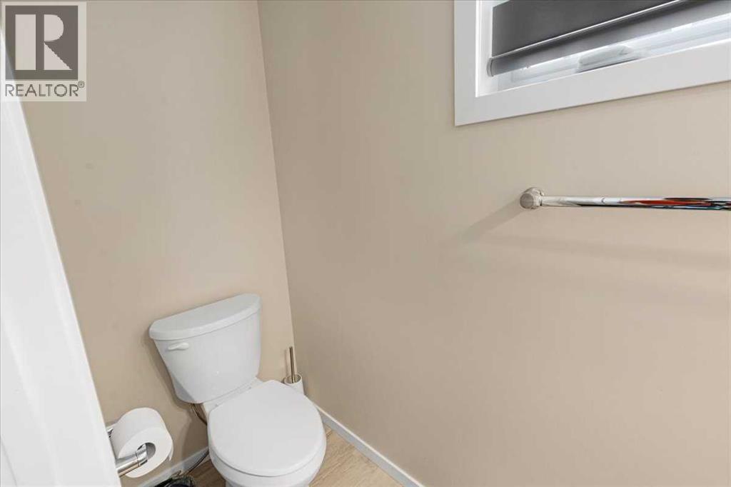 Photo 18 of 93 Yorkville Terrace Sw, Calgary AB