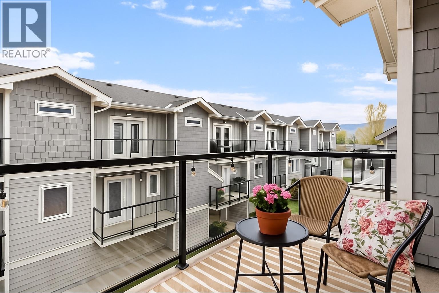 Photo 14 of 644 Lequime Road Unit 2, Kelowna BC