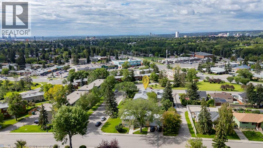 Photo 34 of 4 Cornell Place Nw, Calgary AB