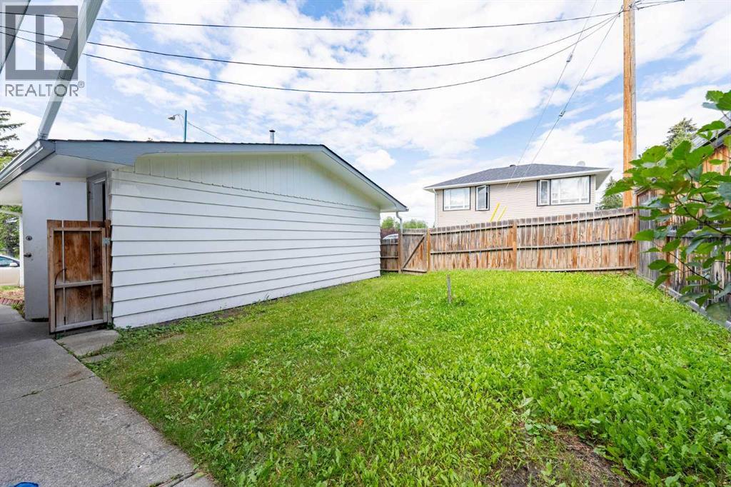 Photo 31 of 4 Cornell Place Nw, Calgary AB