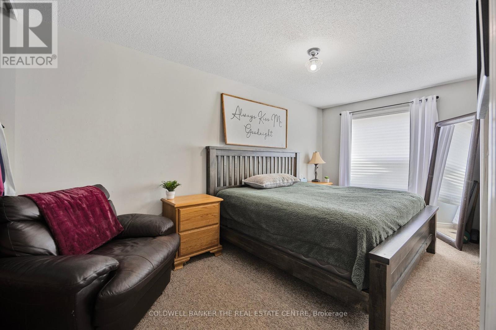 Photo 27 of 10 234 Cundles Road E, Barrie ON