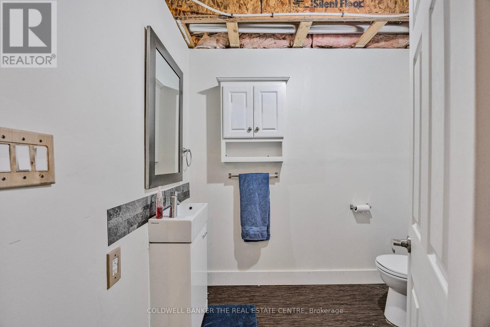 Photo 37 of 10 234 Cundles Road E, Barrie ON