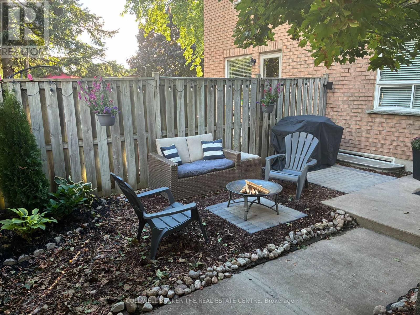 Photo 5 of 10 234 Cundles Road E, Barrie ON