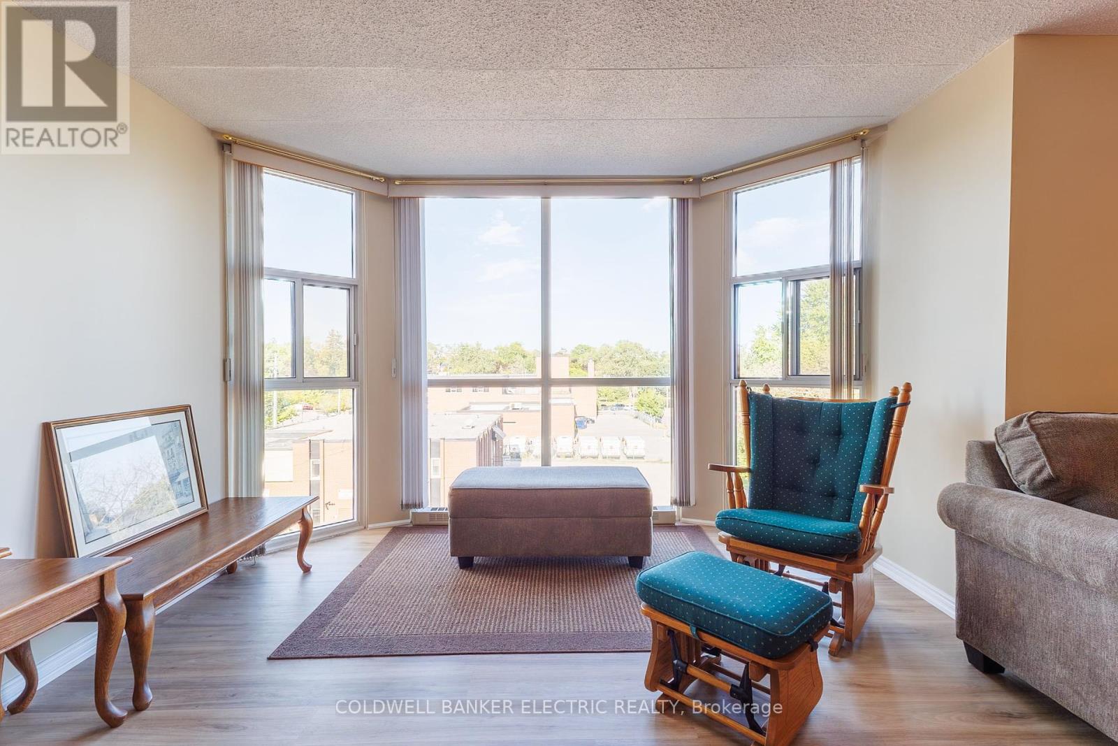 Photo 17 of 404 1 Queen Street, Cobourg ON