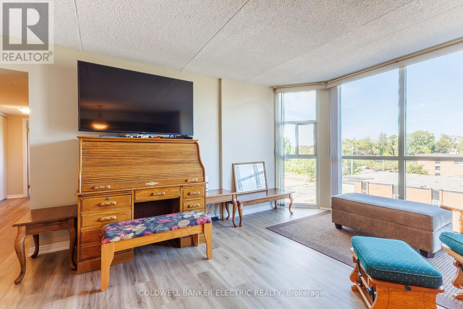 Photo 18 of 404 1 Queen Street, Cobourg ON