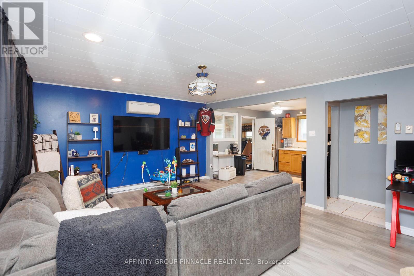 Photo 10 of 828 Northline Road, Kawartha Lakes ON