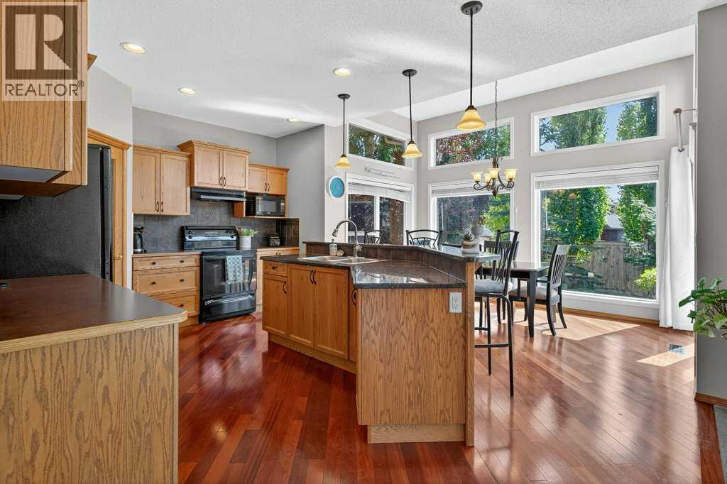 Photo 9 of 504 Panatella Court Nw, Calgary AB