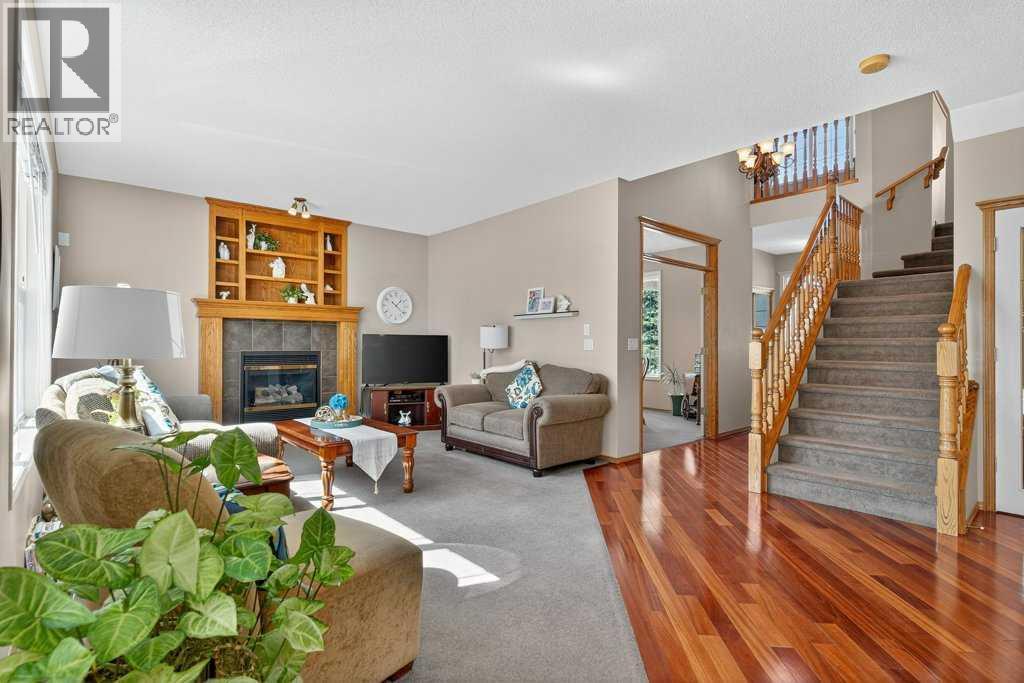 Photo 17 of 504 Panatella Court Nw, Calgary AB