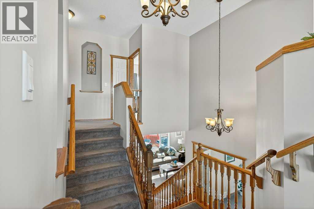 Photo 21 of 504 Panatella Court Nw, Calgary AB