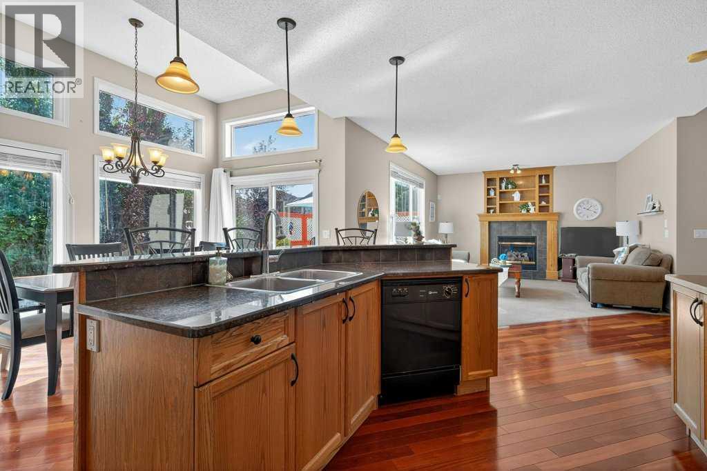 Photo 11 of 504 Panatella Court Nw, Calgary AB