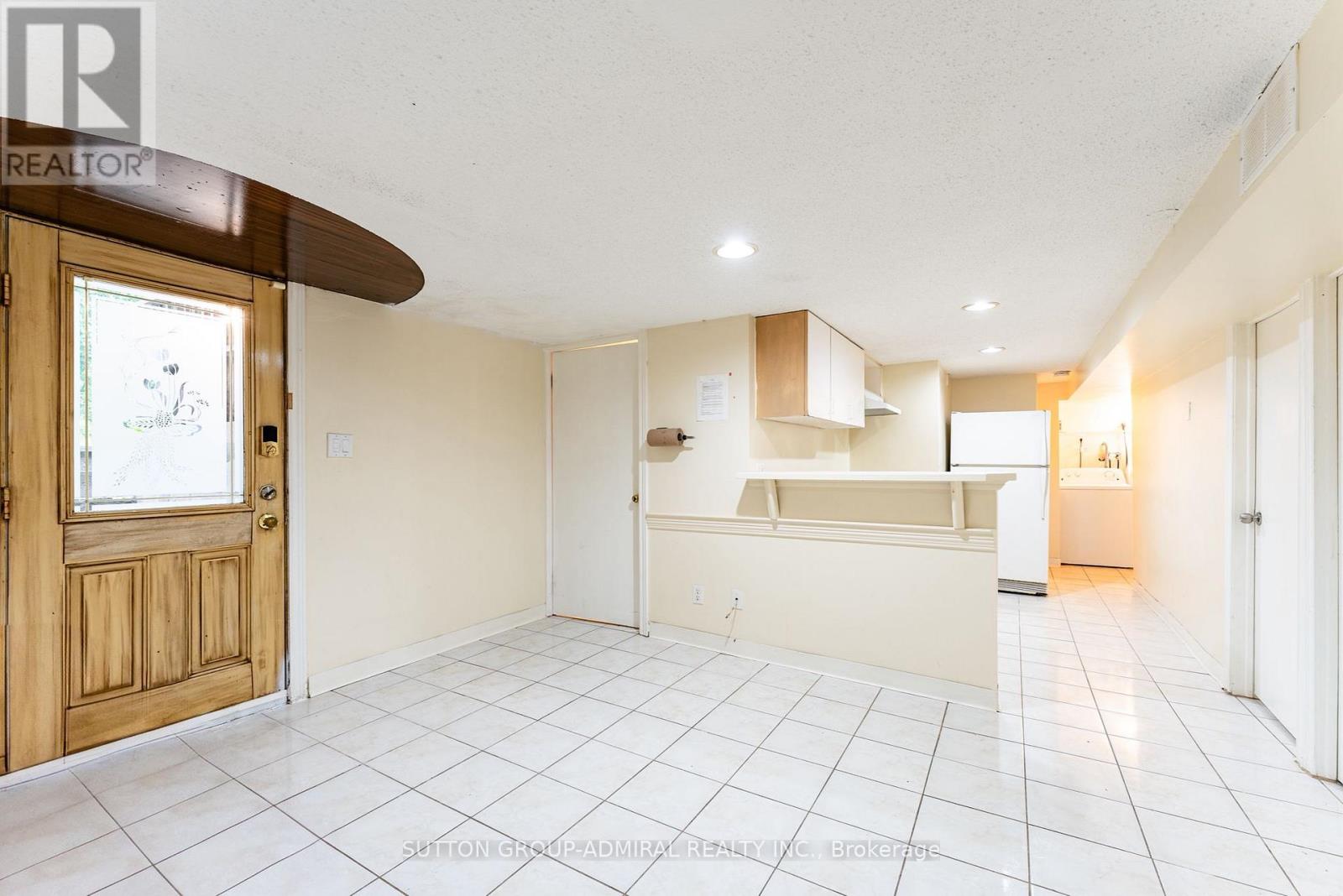 Photo 6 of Basement 82 Caines Avenue, Toronto ON