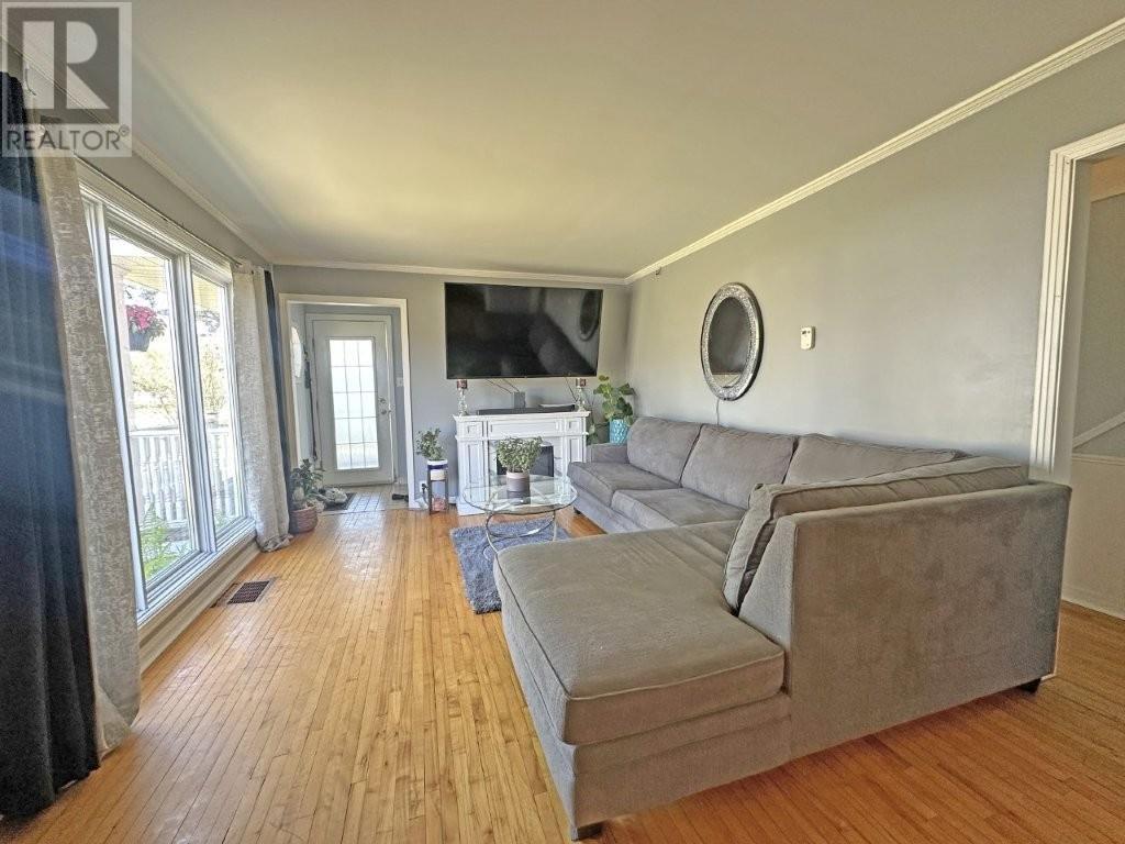 Photo 10 of 66 Hudson Drive, Terrace Bay ON